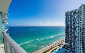 Amazing Views On The 29Th Floor 2Br Beach Resort
